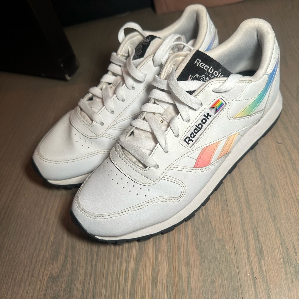 reebok classic Unisex , worn twice